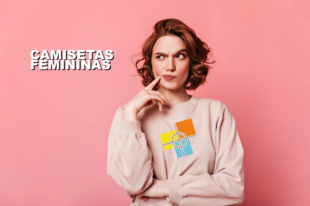 Modelo vestindo camiseta com logomarca da Stampa e Cor, referência em camisas personalizadas em Salvador e fardamentos. 👕💎